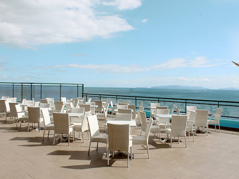 Studios Royal Orchid