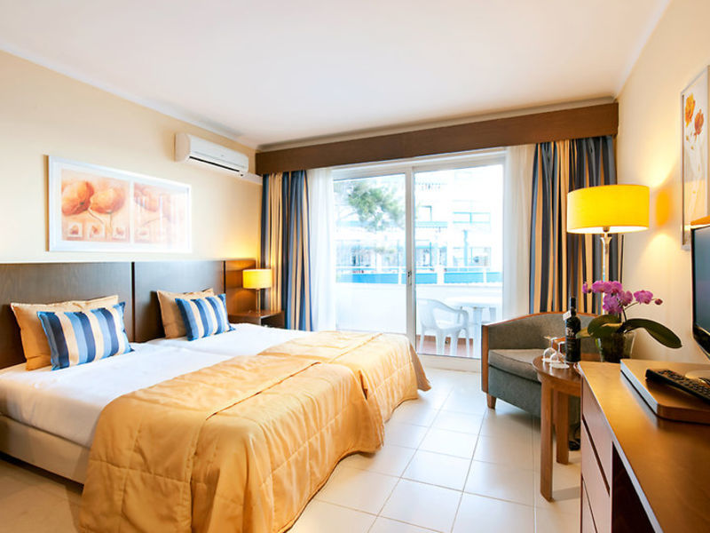 Studios Royal Orchid
